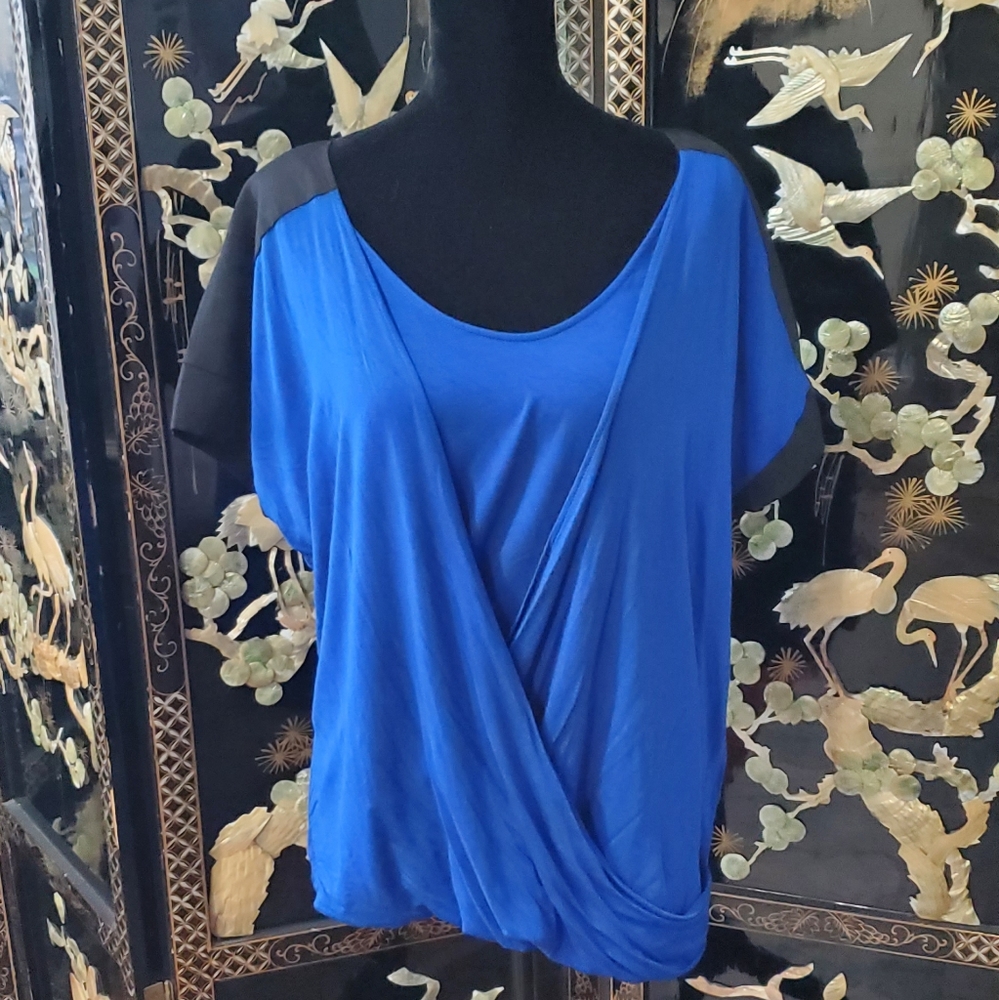 Calvin Klein Wrap Top Size Large